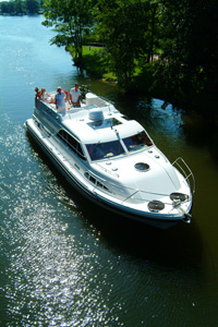 CARDINAL BOATING HOLIDAY 